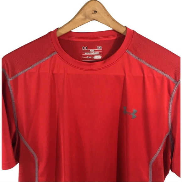 TS433 Under Armour Heat Gear Fitted Gym Shirt L - Picture 3 of 4